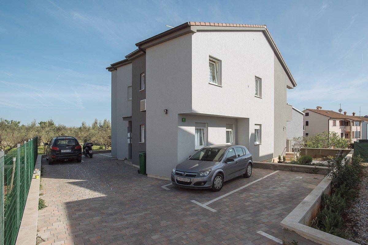 Apartments Elviana Pula Exteriör bild